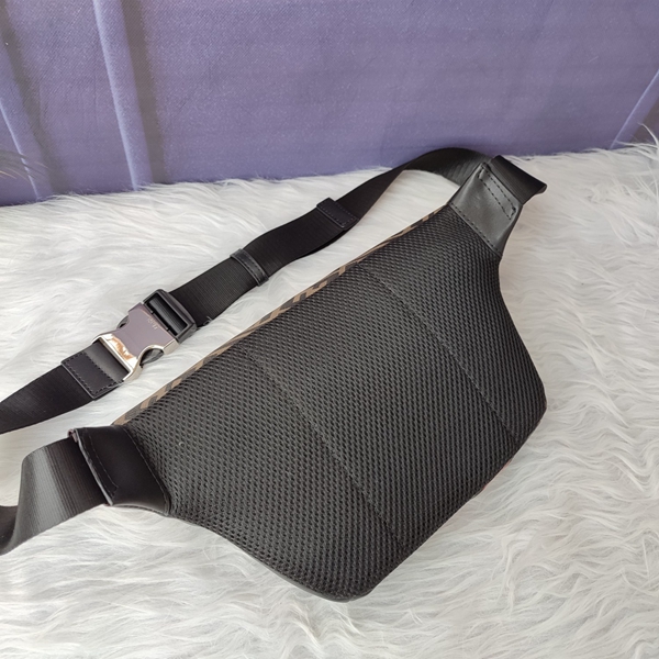 スーパーコピーブランドバッグ素材ディテール